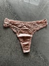 Dantelli Taşlı Pudra Tanga