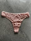Dantelli Taşlı Pudra Tanga