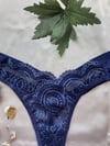 Kadın Taşlı Lacivert Dantelli Tanga (4535)