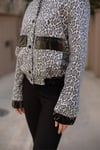 Leopar Desenli Beli Lastikli Ceket