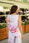 Sıfır Kol Detaylı Çiçek Desenli Kadın Bluz