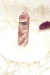 Rodonit Obelisk