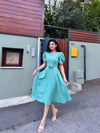 Karpuz Kollu Çağla Yeşili Krep Midi Boy Kloş Elbise