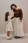Krem-Kahve Balon Etek ve Kız Çocuk Vintage Yakalı Kloş Elbise Anne-Kız Kombini (TEKLİ SATILMAKTADIR)