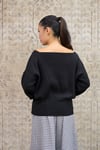 Siyah Kayık Yaka Triko Oversize Kazak