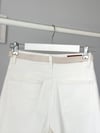 BEYAZ KEMERLİ GENİŞ PAÇA JEAN