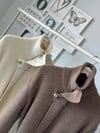 FERMUARLI KEMERLİ PREMIUM HIRKA