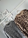 LEOPAR DESEN ŞARDONLU KAZAK