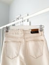 NATURAL FLARE JEAN