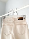 NATURAL FLARE JEAN
