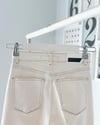 NATURAL FLARE JEAN
