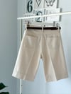 NATURAL KEMERLİ DENIM BERMUDA
