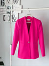 YAKASIZ VÜCUDA OTURAN BLAZER