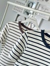 YARIM KOL ÇİZGİLİ TSHIRT