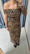 LEOPAR DESEN MIDI ELBİSE
