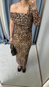 LEOPAR DESEN MIDI ELBİSE