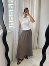 Beyaz Omuzları Taşlı Penye Bluz