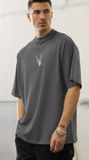 Erkek Antrasit Gri Melanj Geyik Baskılı Oversize Fit Bol Geniş Kalıp Salaş Kesim T-shirt