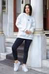 Kadın Beyaz Free Life Baskılı 0 Sıfır Yaka Oversize Salaş Bol Kesim Polar Sweatshirt