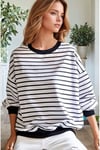 Kadın Beyaz-Siyah Çizgili Renk Bloklu 0 Sıfır Yaka Oversize Salaş Bol Kesim Polar Sweatshirt
