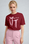 Kadın Bordo Kurdele Kabaran Dokulu Baskı Regular Fit Normal Kalıp T-shirt