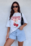 Kadın Cherries Ekru Beyaz Oversize Fit Bol Geniş Kalıp Salaş Kesim T-shirt