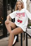 Kadın Cherries Ekru Beyaz Oversize Fit Bol Geniş Kalıp Salaş Kesim T-shirt