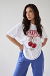 Kadın Cherries Ekru Beyaz Oversize Fit Bol Geniş Kalıp Salaş Kesim T-shirt