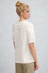 Kadın Ekru Beyaz Nefes Alan Bisiklet Yaka Regular Fit Normal Kesim Baskisiz Basic T-Shirt