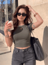 Kadın Haki Yeşili Bisiklet Yaka Likralı Kısa Kol Body Crop T-Shirt