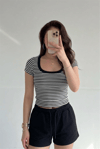 Kadın İnce Çizgili Siyah-Beyaz U Yaka Kısa Kollu Fitilli Kaşkorse Body T-Shirt