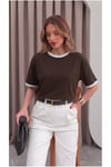 Kadın Kahverengi Beyaz Biye Garnili Orta Kalın Soft Kumaş Bisiklet Yaka Yarım Oversize Salaş T-shirt