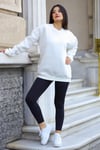 Kadın Kırık Beyaz Basic 0 Sıfır Yaka Baskısız Düz Oversize Salaş Bol Kesim Polar Sweatshirt