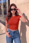 Kadın Kırmızı Bisiklet Yaka Likralı Kısa Kol Body Crop T-Shirt