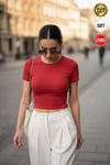 Kadın Kırmızı Bisiklet Yaka Likralı Kısa Kol Body Crop T-Shirt