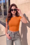 Kadın Oranj Bisiklet Yaka Likralı Kısa Kol Body Crop T-Shirt