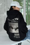 Kadın Siyah 1898 Brooklyn Baskılı 3 iplik Şardonlu Kapüşonlu Oversize Salaş Bol Kesim Hoodie Sweatshirt