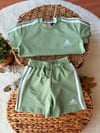 Adidas yeşil şort takım 