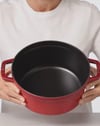 Staub La Cocotte Yuvarlak Döküm Tencere 24 Cm Kiraz 3,8 L
