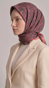 Karaca EşarpRAYON EŞARPLİLYA DESENLİ ÇİÇEK DESENLİ İPEK ŞİFON EŞARP - KAHVERENGİ / FUŞYA
