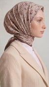 Karaca EşarpRAYON EŞARPLİLYA DESENLİ ÇİÇEK DESENLİ İPEK ŞİFON EŞARP - BEJ / KREM
