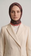 Karaca EşarpRAYON EŞARPLİLYA DESENLİ ÇİÇEK DESENLİ İPEK ŞİFON EŞARP - KAHVERENGİ / FUŞYA