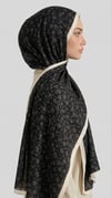 Karaca EşarpHİNT İPEĞİ ROSA DESENLİ VUAL İPEK ŞAL - SİYAH / KREM