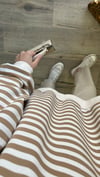 Bej - Oversize Çizgili Sweatshirt