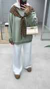 Leopar Fularlı Sweatshirt Çağla