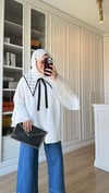 Puantiyeli Yaka Beyaz