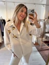 Beyaz Premium Boncuk Kuş Nakış İşlemeli Poplin Gömlek