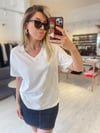 Beyaz V Yaka Basic Tshirt 