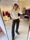 Ekru Dik Yaka Gold Çıtçıtlı Triko