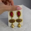 Gold Kırmızı-Bej Sallantılı Küpe
